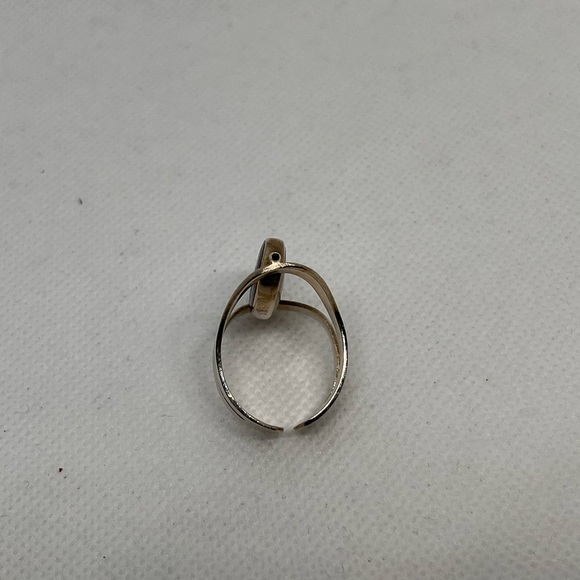 SOLD Sterling Silver Reversible Abalone and White Shell Ring - Picture 5 of 5